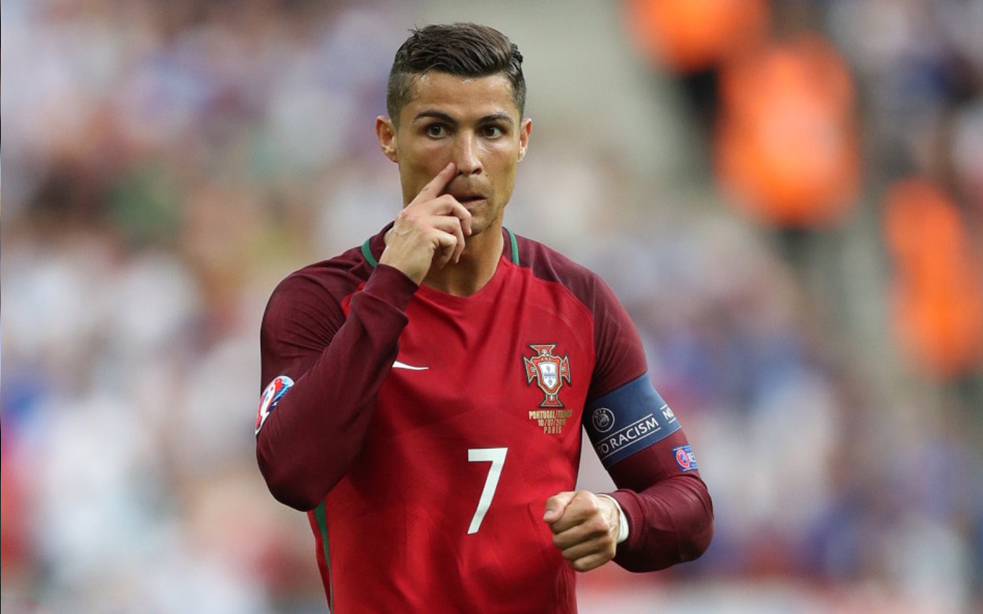 “英超豪门拼劲十足,点滴比赛决定命运”,英超十大豪门